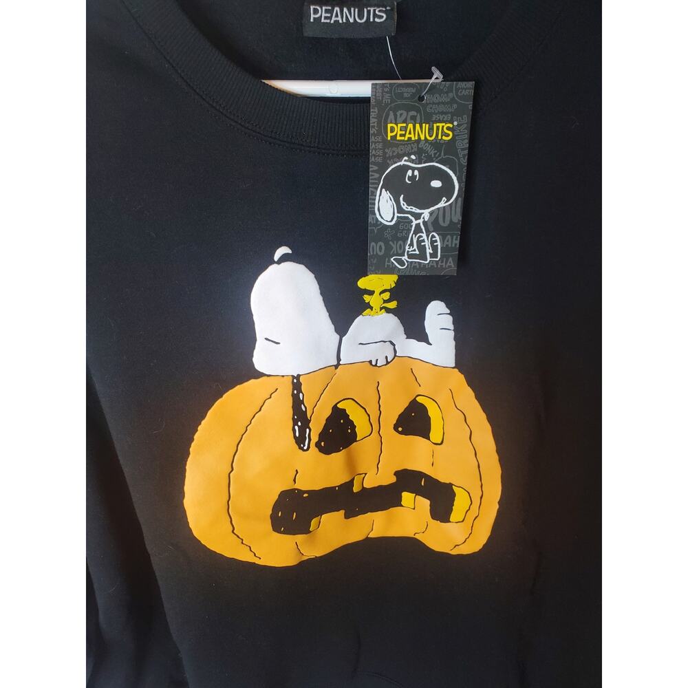 Peanuts Black Crew Neck Snoopy Pumpkin Sweatshirt, NWT, 3X - Picture 2 of 6